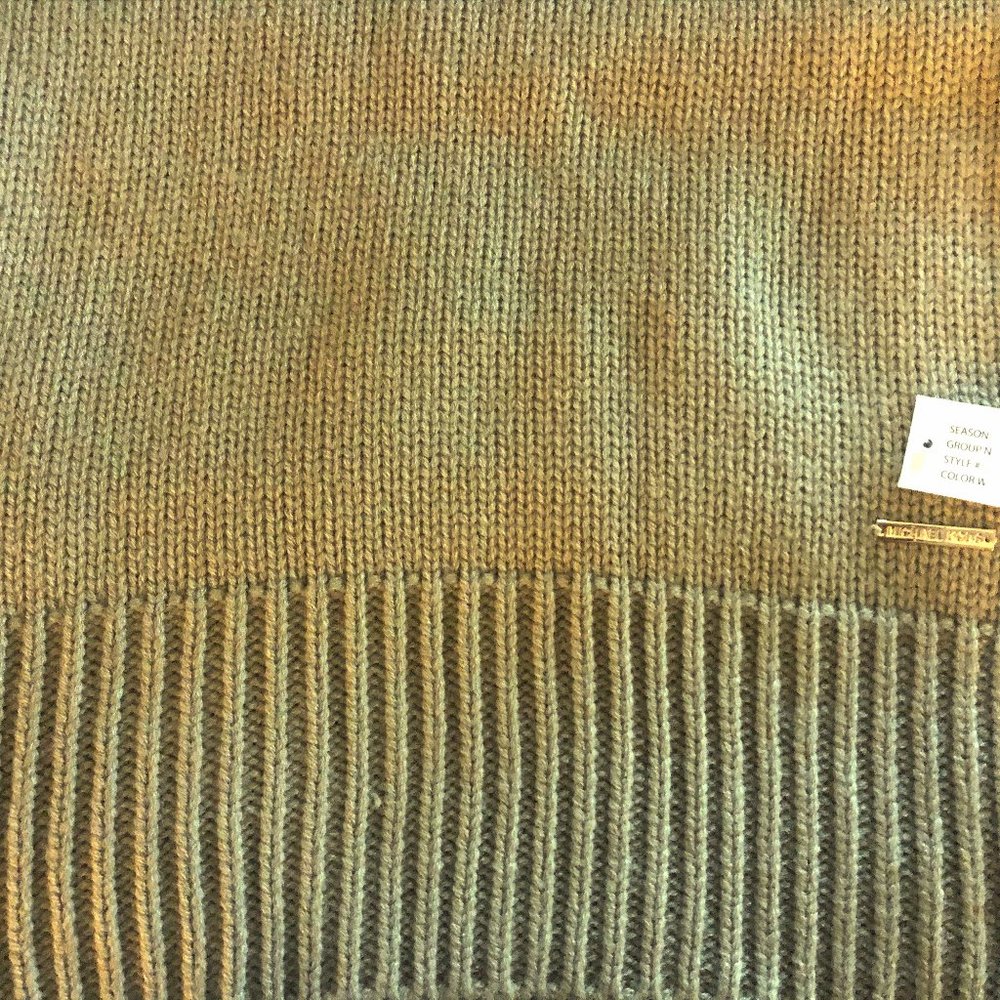 Hand-Knit Scarf Dark Camel